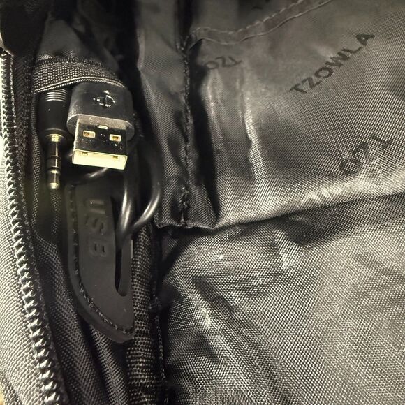 Tzowla Backpack Black lock travel water resistant anti-theft usb charging port - Picture 13 of 13